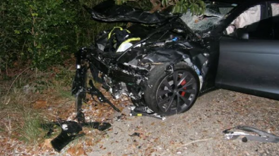 Tesla phải bồi thường 243 triệu USD trong vụ tai nạn tại Florida