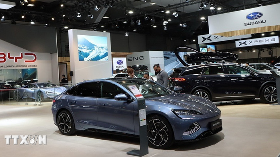 Xe điện Trung Quốc thách thức ‘ngôi vương’ của Tesla tại châu Âu