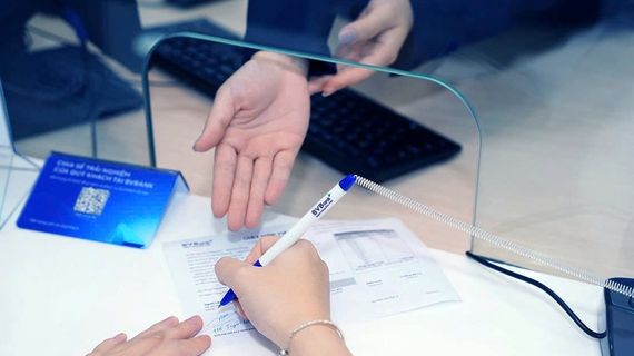 Ngân hàng quyết tâm chinh phục khách hàng bằng số hóa