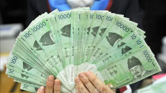 Hàn Quốc giữ nguyên quy định cổ đông lớn, không hạ chuẩn nộp thuế