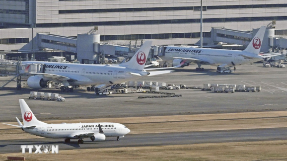 Hãng hàng không Nhật Bản JAL gặp bê bối phi công uống rượu gây hoãn chuyến