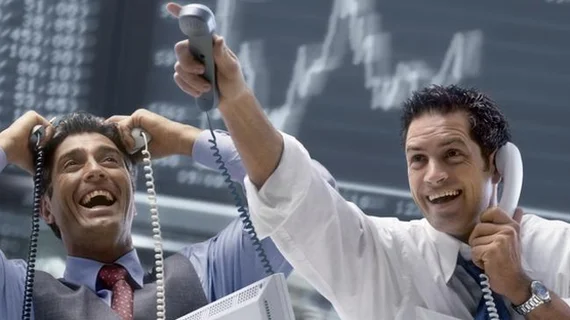 Phiên 12/1: Khối ngoại tung hơn 1.000 tỷ đồng mua ròng, gom mạnh hai cổ phiếu ngân hàng