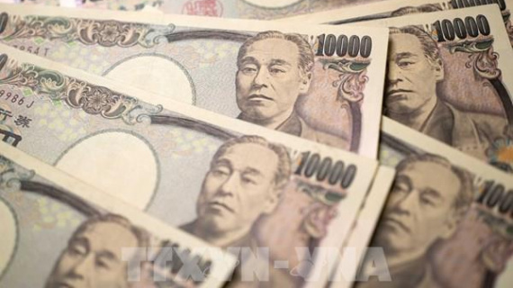 Đồng yen trượt xuống đáy 17 tháng trước biến động chính trị tại Nhật Bản