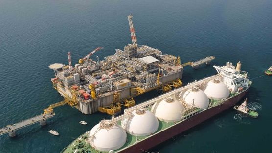 Nhập khẩu dầu Nga giảm sốc 22%, quốc gia BRICS quay lại 'vòng tay' của các đại gia Trung Đông