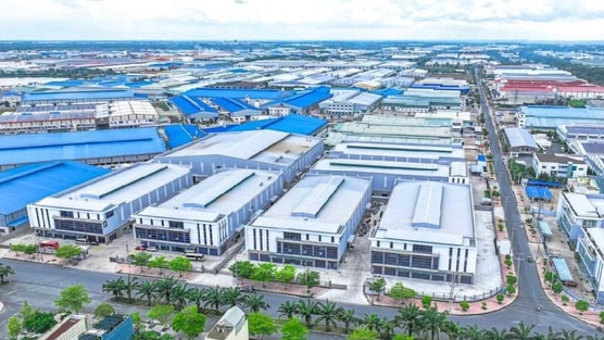 Công ty bất động sản KCN báo lãi quý 4/2025 tăng 44%, cổ phiếu bất ngờ  tăng nóng