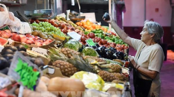 Anh: Lạm phát tăng có thể có thể cản trở quyết định hạ lãi suất của BoE