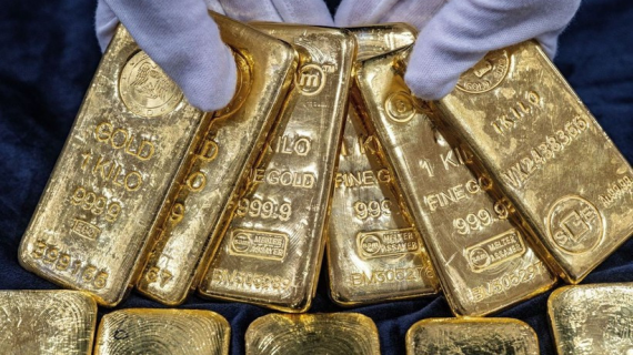 Vàng, bạc và bạch kim đồng loạt lập đỉnh mới