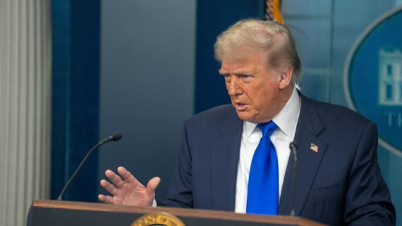 Tổng thống Trump cảnh báo hậu quả mất quyền áp thuế của Mỹ