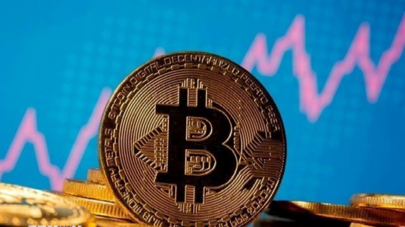 Giá bitcoin chạm đáy của hai tháng