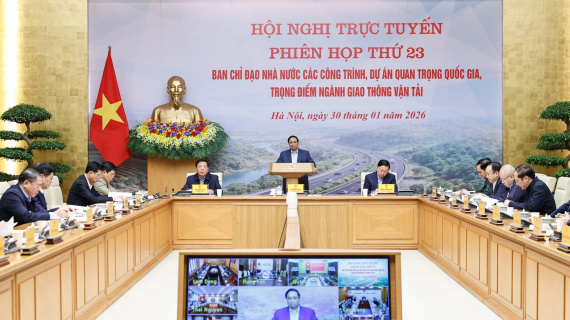 Thủ tướng yêu cầu dồn lực hoàn thành mục tiêu 5.000 km đường cao tốc đến năm 2030
