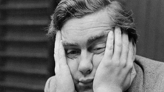 Khối ngoại thẳng tay bán ròng gần 1.800 tỷ đồng trong tuần cuối tháng 1, cổ phiếu nào bị 