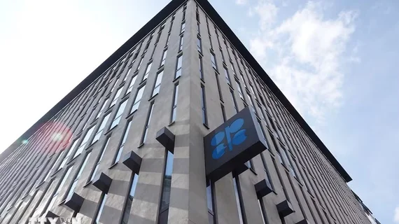 OPEC+ giữ nguyên mục tiêu sản lượng trong tháng 11