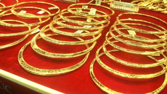 Giá vàng trước “ngã rẽ” Fed: Áp lực ngắn hạn, kỳ vọng dài hạn vẫn lớn