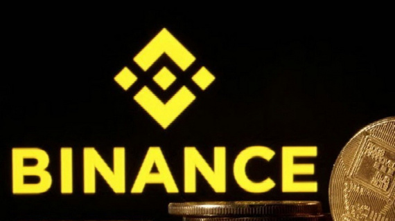 Binance chuyển 1 tỷ USD từ stablecoin sang Bitcoin trong 30 ngày