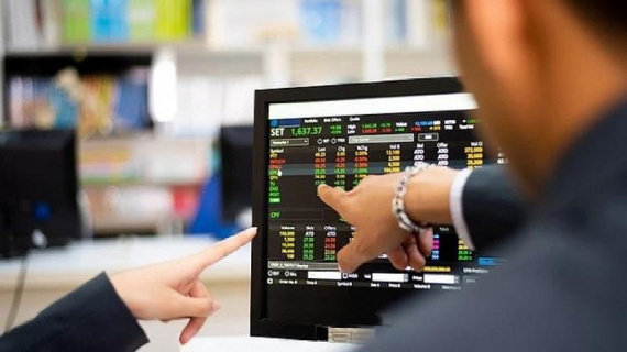 Phiên 13/2: Khối ngoại tiếp tục mua ròng, ngược chiều 