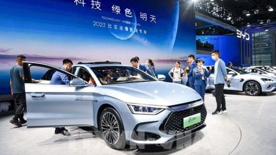 Thị trường xe điện toàn cầu sụt giảm trong tháng đầu năm 2026