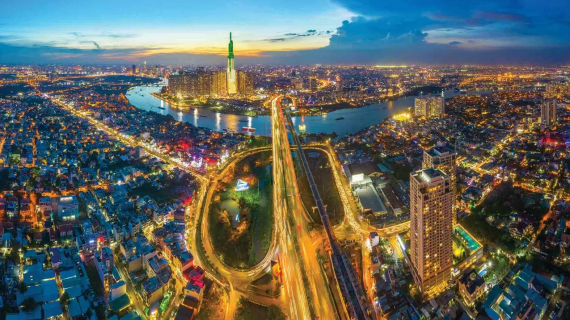 Việt Nam giữ tăng trưởng  trong “gió ngược”