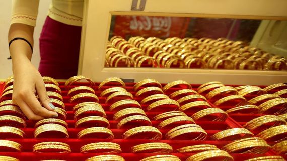 Giá vàng thế giới lao dốc khi căng thẳng địa chính trị hạ nhiệt