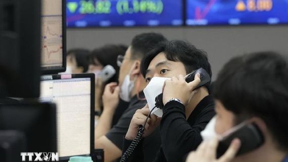 Thị trường chứng khoán châu Á khởi đầu thận trọng trước biến động địa chính trị