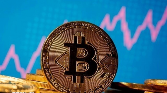 Tác động từ đợt bán tháo cuối tuần, Bitcoin chạm đáy 10 tháng