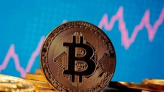 Tác động từ đợt bán tháo cuối tuần, Bitcoin chạm đáy 10 tháng