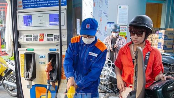 Giá xăng đồng loạt giảm từ 15h hôm nay 20/2