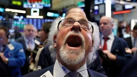 Khối ngoại bán ròng đột biến hơn 1.200 tỷ đồng phiên đầu năm Bính Ngọ, cổ phiếu nào bị 