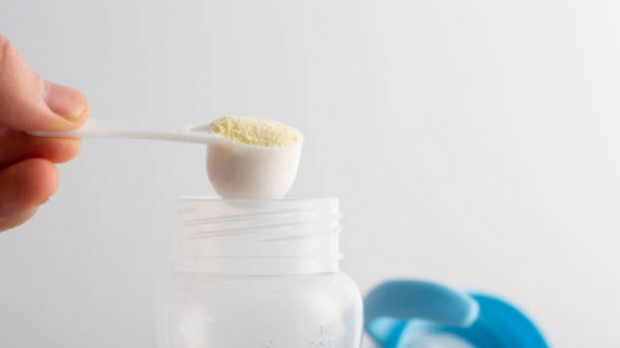 EU siết chặt kiểm tra nguyên liệu sữa trẻ em nhập khẩu từ Trung Quốc