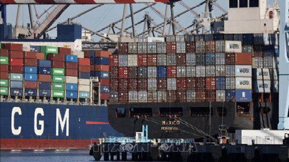 Chính sách thuế mới của ông Trump gây sóng gió toàn cầu