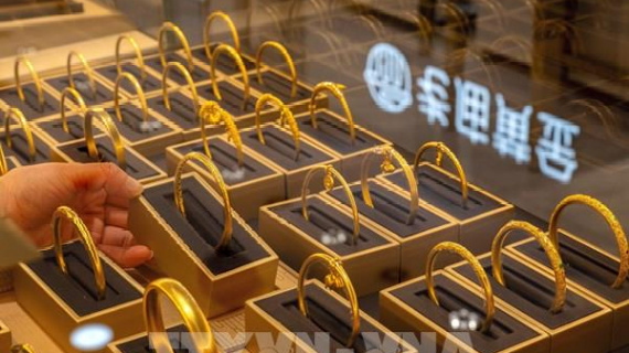 Giá vàng hướng tới tháng tăng thứ bảy liên tiếp