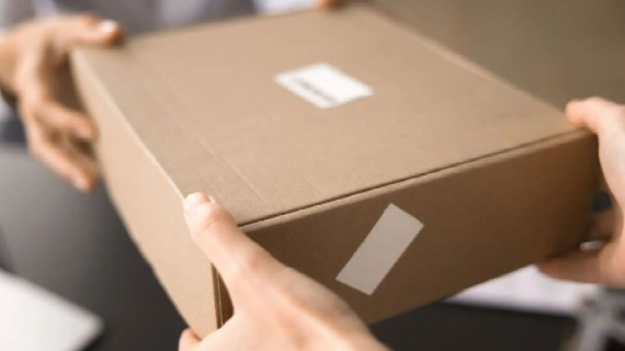 Pháp áp dụng thuế mới cho kiện hàng nhập khẩu từ ngoài EU