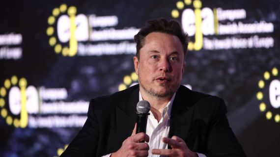 Elon Musk trở thành tỷ phú đầu tiên sở hữu hơn 800 tỷ USD tài sản