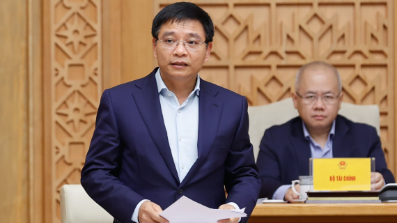 Xuất nhập khẩu tăng gần 40%, gần 49.000 doanh nghiệp gia nhập thị trường