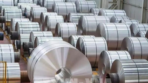 Giá nhôm lao dốc sau khi đạt đỉnh của bốn năm
