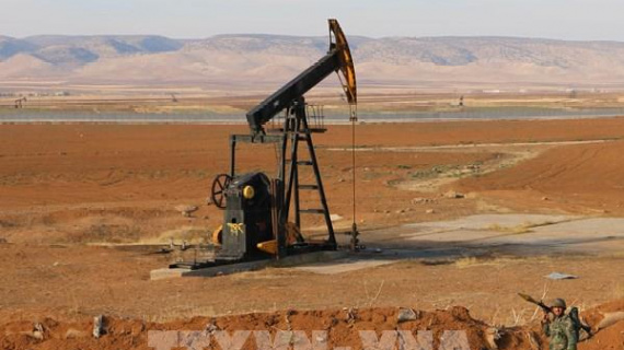 Giá dầu giảm mạnh nhất kể từ năm 2022