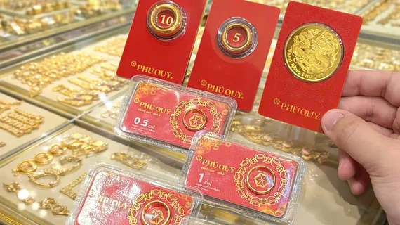 Giá vàng giảm 1,4 triệu đồng/lượng, bạc lao dốc