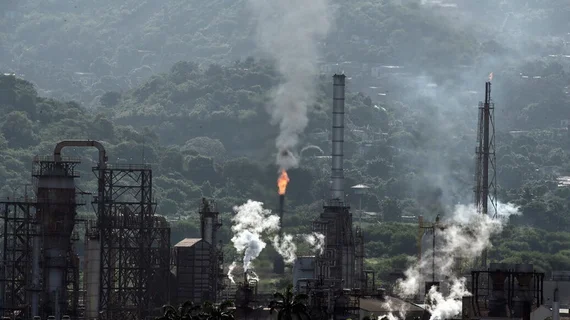 Mỹ nới lỏng cấm vận Venezuela để tăng nguồn cung dầu mỏ