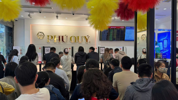 Giá vàng đảo chiều tăng 1,2 triệu đồng/lượng, bạc lao dốc