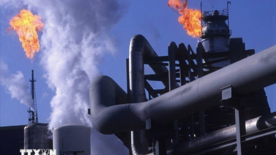 Giá dầu giảm hơn 13% sau quyết định hoãn chiến tranh của Mỹ với Iran