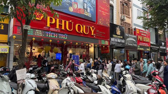Giá vàng giảm thêm 2 triệu đồng/lượng, tỷ giá USD tiếp tục tăng