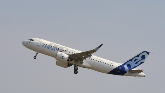 China Eastern Airlines ký hợp đồng mua 101 máy bay Airbus A320neo