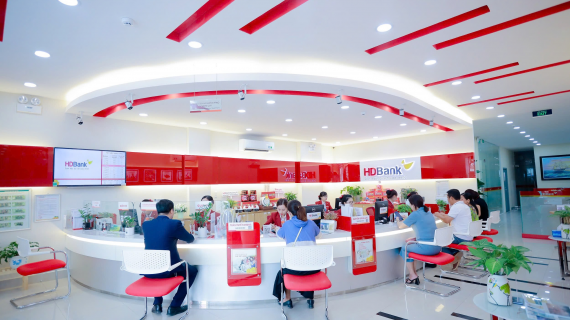 HDBank dự kiến nâng sở hữu tại HD Saison lên 75%