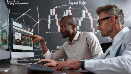 Phiên 26/3: Khối ngoại bán ròng 700 tỷ đồng, ngược chiều gom mạnh một cổ phiếu bluechip