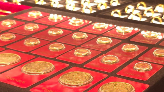 Giá vàng giảm 1,5 triệu/lượng, USD hạ nhiệt