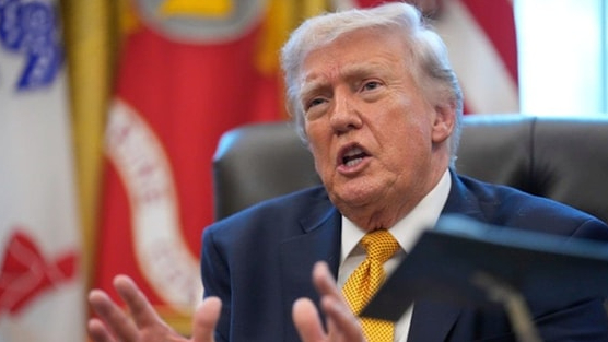 Ông Trump bất ngờ tuyên bố Mỹ sẽ giành lấy dầu mỏ của Iran và kiểm soát cơ sở xuất khẩu