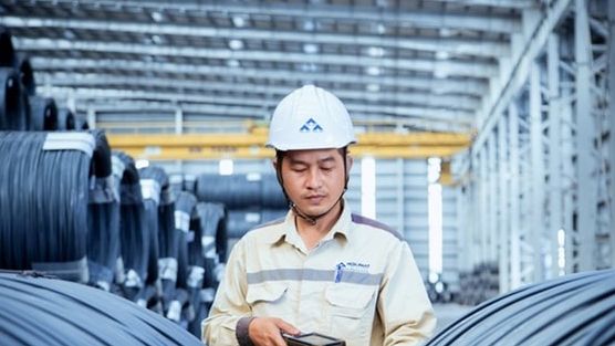 Hòa Phát, Việt Ý, Việt Đức,... lại đồng loạt điều chỉnh giá thép, tăng mạnh nhất từ đầu năm