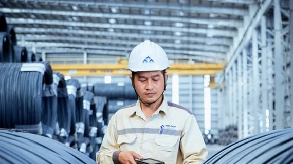 Hòa Phát, Việt Ý, Việt Đức,... lại đồng loạt điều chỉnh giá thép, tăng mạnh nhất từ đầu năm