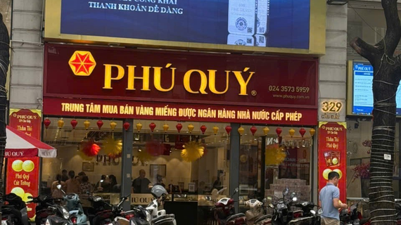 Giá vàng tăng mạnh, chạm mốc 178 triệu đồng/lượng