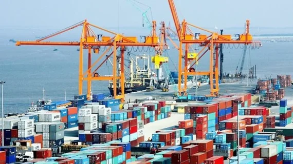Quý I/2026: Kim ngạch xuất khẩu tăng cao nhất trong 5 năm, nhập siêu phát tín hiệu đón sóng đầu tư mới