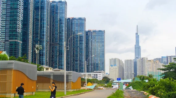 Giá chung cư thiết lập đỉnh mới ở Hà Nội, TP.HCM và Đà Nẵng, thanh khoản chậm lại